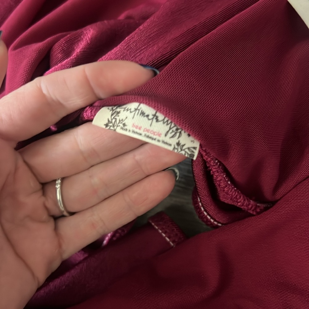 Free People Night Owl Bodysuit in Raspberry Small NWT - Picture 6 of 8